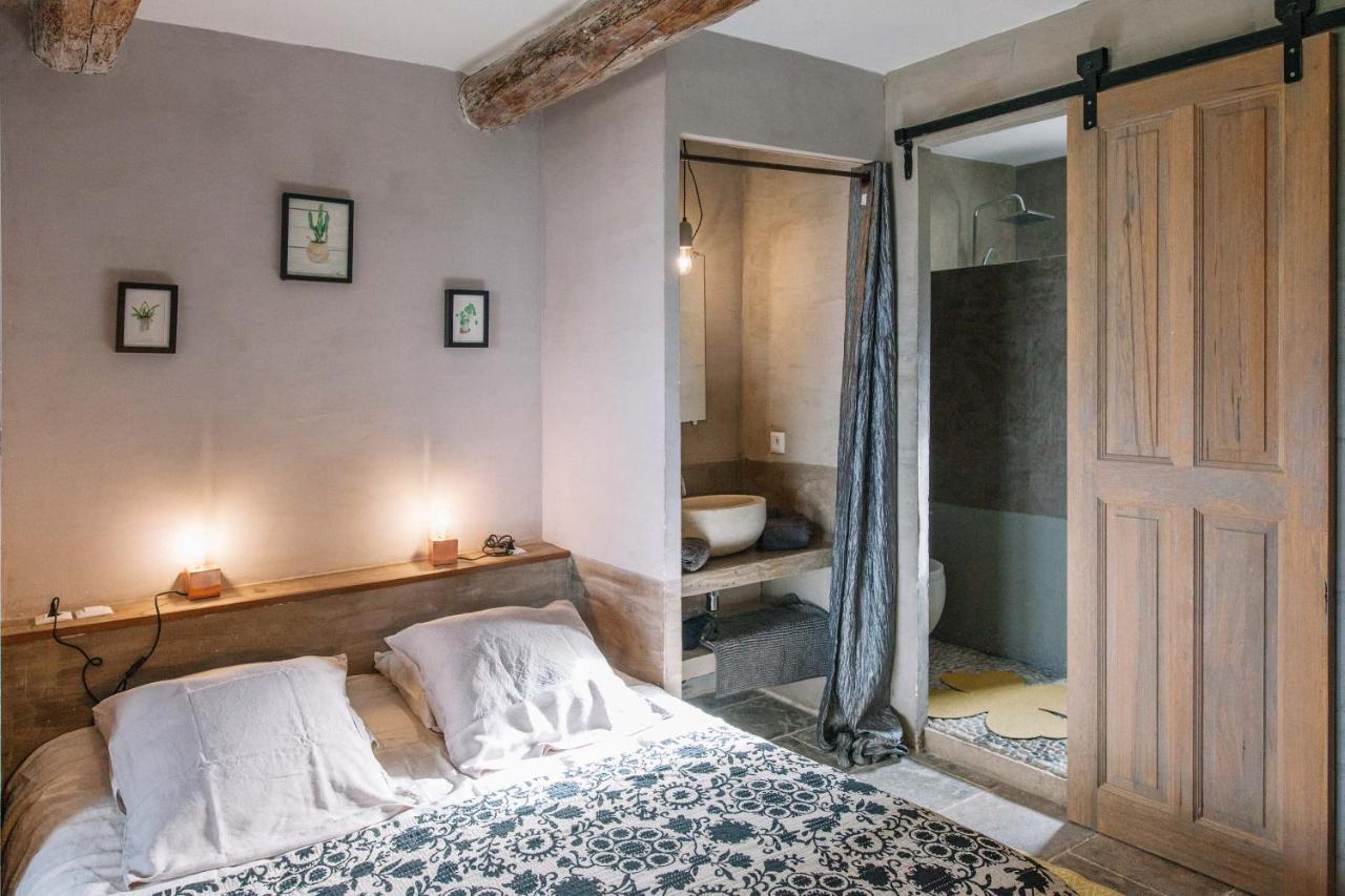 De Cink * Saint-Saturnin-les-Apt